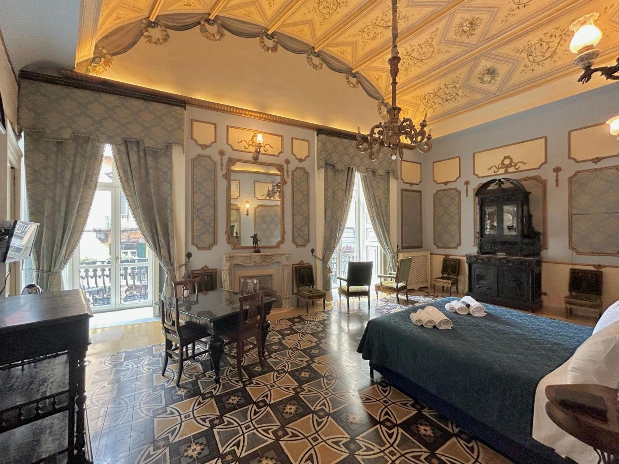 Carafa Di Maddaloni Residenza Di Charme Pensión 3*