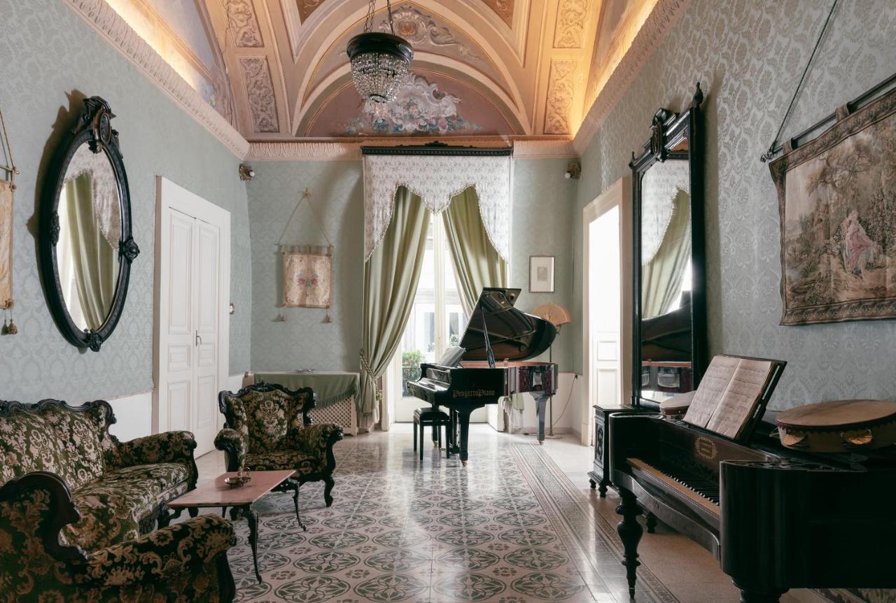 Gasthof Carafa Di Maddaloni Residenza Di Charme 3*